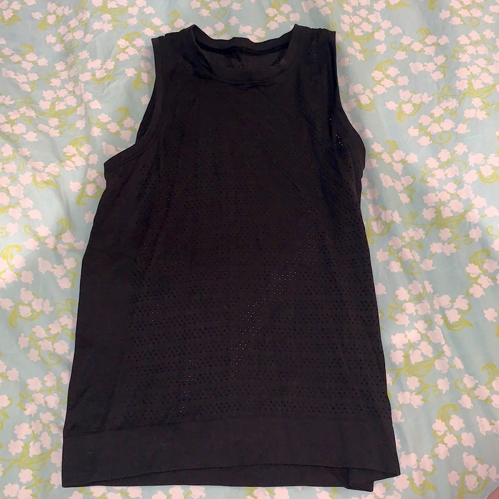 LULU LEMON BREATHE MUSCLE TANK